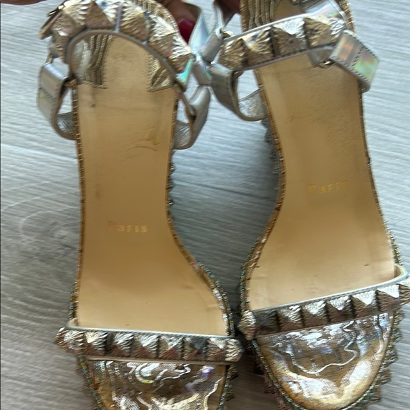 Christian Louboutin Pira Ryad Iridescent studded platform wedge - Picture 12 of 13